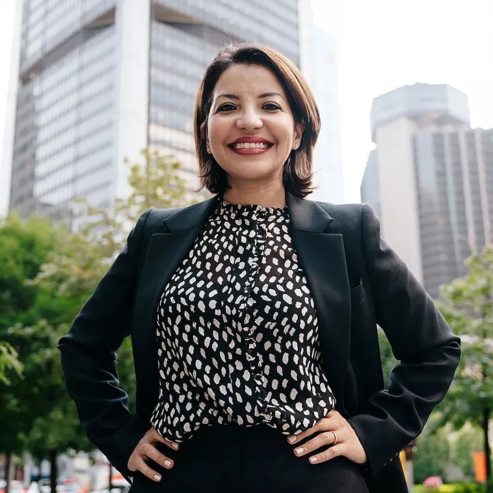 Amina Bougrine, MD, FRCPC, DABD